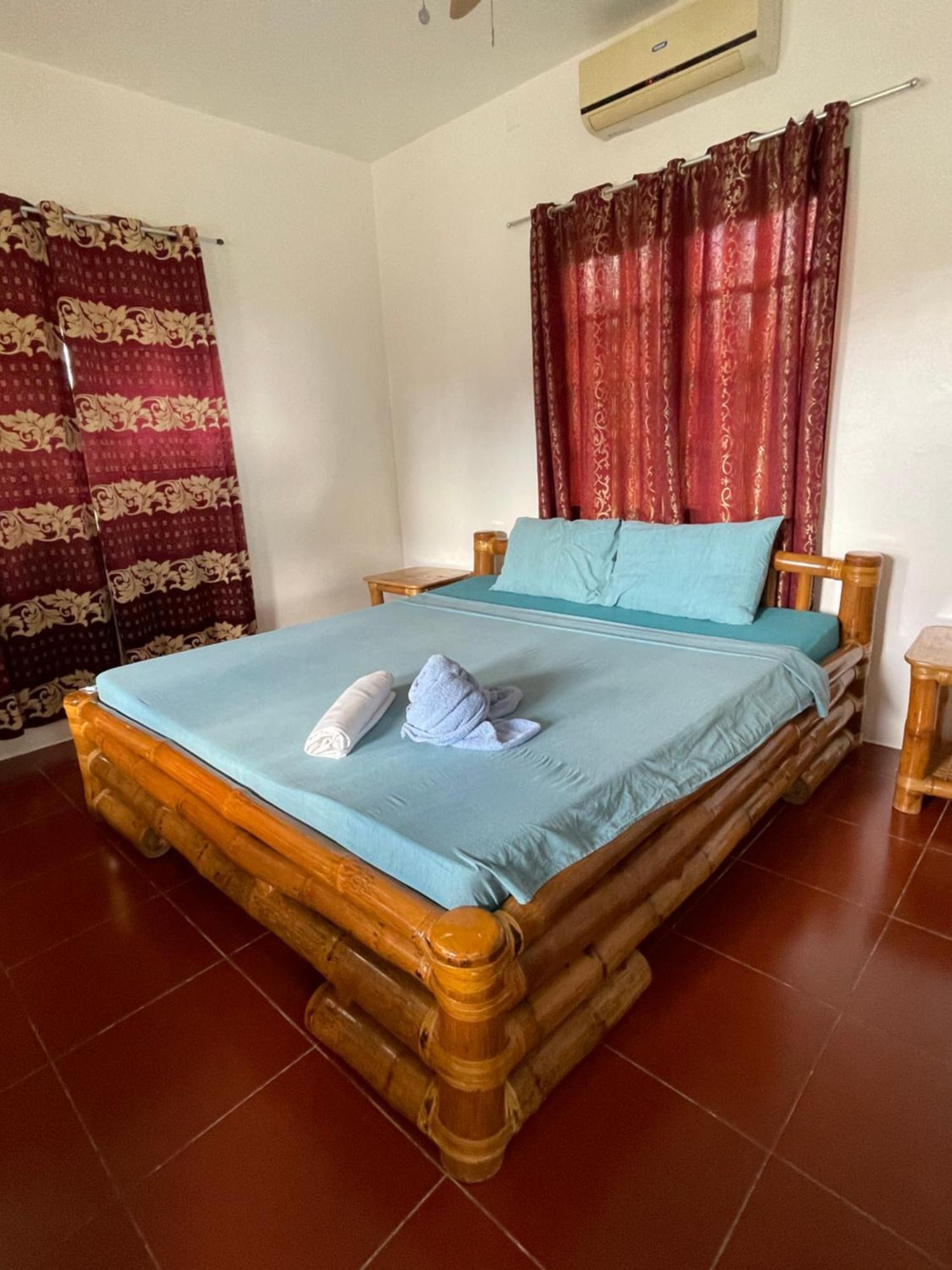 Tauig Beach Resort Моалбоал Экстерьер фото